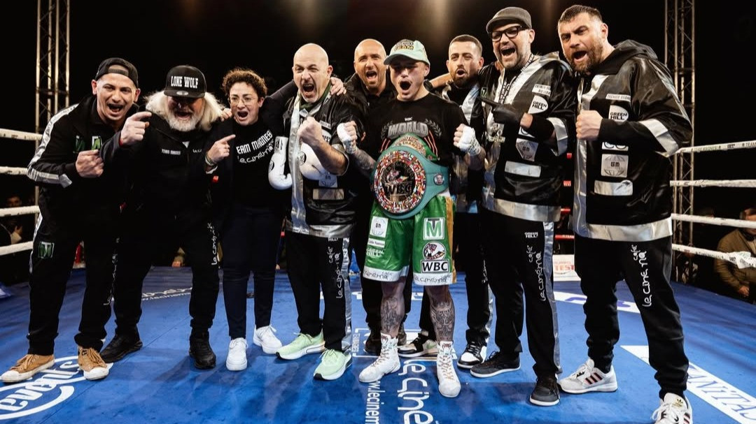 WBC Panaskan Persaingan: Michael Magnesi vs Mark Magsayo Jadi Penentu Arah Gelar Dunia
            - galeri foto