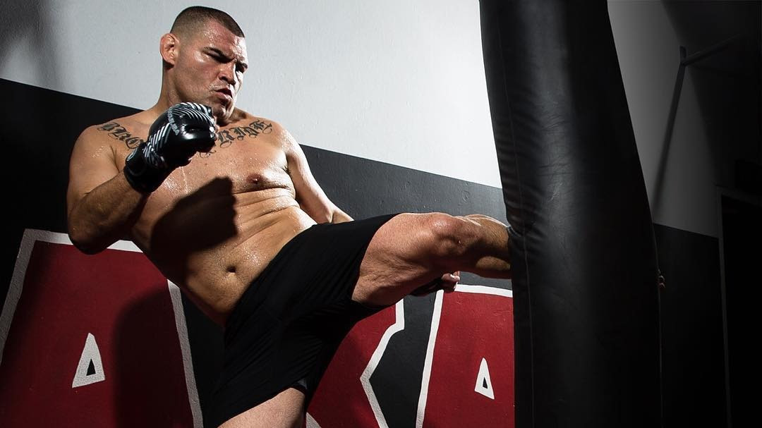 Mantan juara kelas berat UFC, Cain Velasquez.