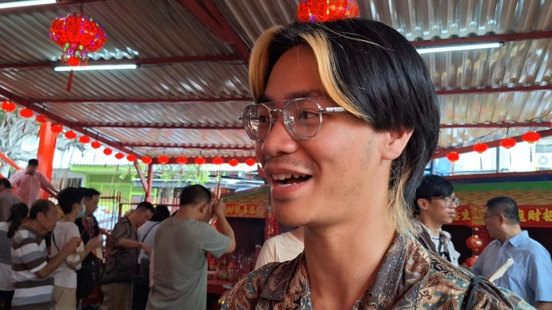 Datang Pakai Batik, Turis Australia Terpukau Lihat Perayaan Imlek di Jakarta
            - galeri foto