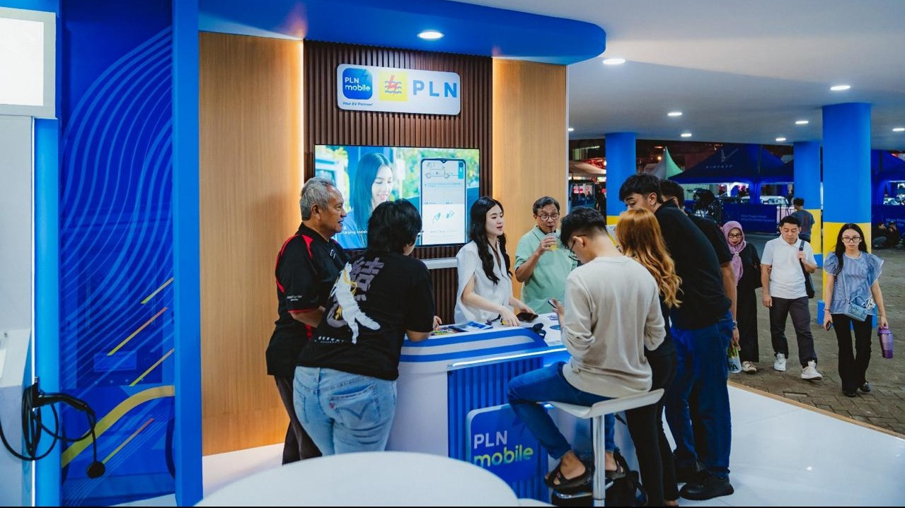 PLN Mobile Jadi Magnet Pengunjung, Raih 2 Award Sekaligus di IIMS 2026
            - galeri foto