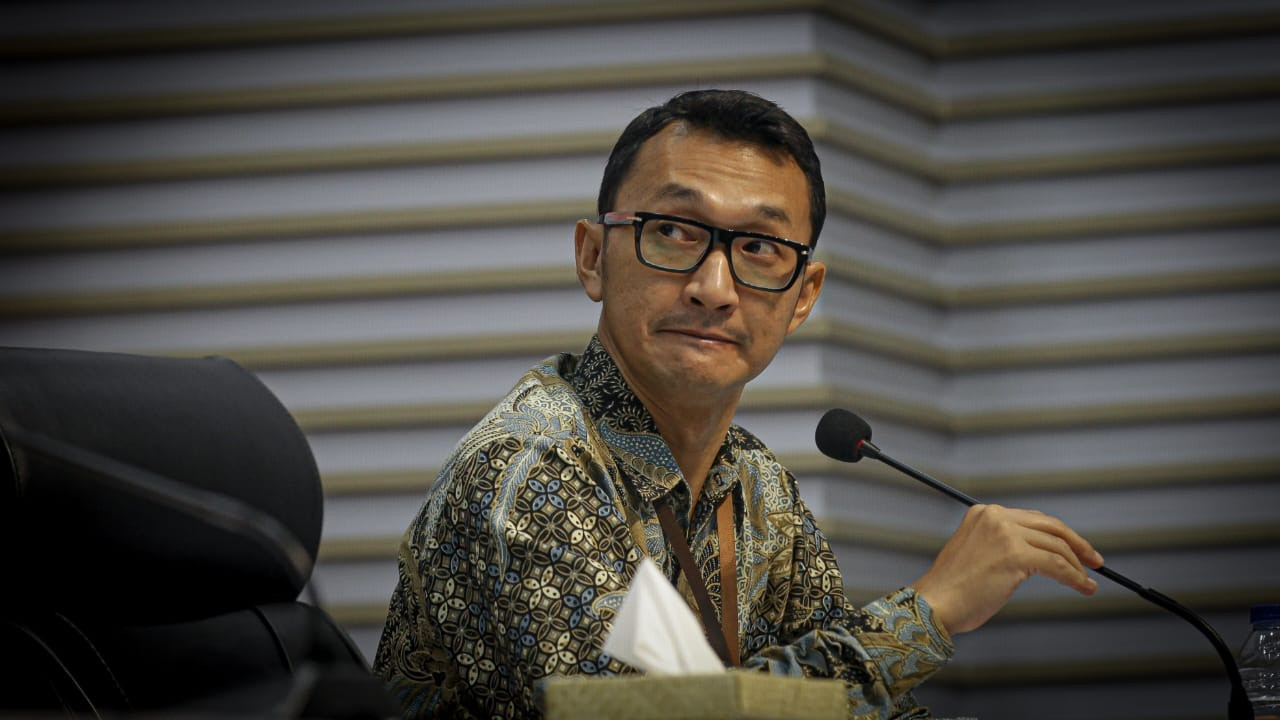 KPK Jadwalkan Ulang Pemanggilan Eks Menhub Budi Karya Sumadi
            - galeri foto