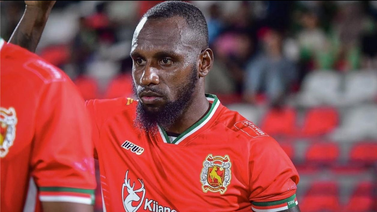 Belum Bela Timnas Indonesia, Bek Papua 189 Cm Ini Pilih Hijrah ke Liga Malaysia dan Langsung Jadi Andalan
            - galeri foto