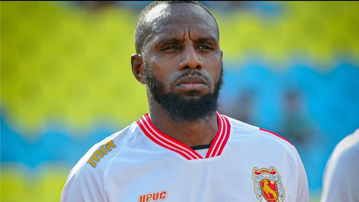 Belum Bela Timnas Indonesia, Bek Papua 189 Cm Ini Pilih Hijrah ke Liga Malaysia dan Langsung Jadi Andalan
            - galeri foto