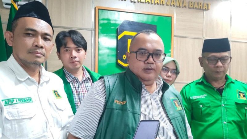 Mardiono Digugat Tokoh PPP Jawa Barat ke PN Jakpus Terkait Penunjukkan Uu Ruhzanul Ulum sebagai DPW PPP Jabar
            - galeri foto