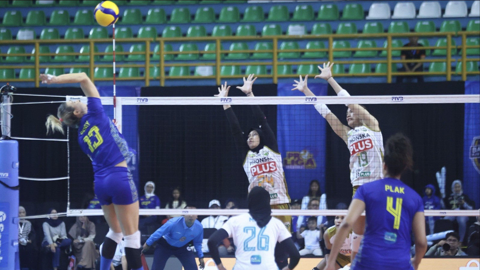 Jadwal Proliga 2026, 20 Februari: Butuh Kemenangan Demi Lolos ke Final Four, Jakarta Electric PLN Hadapi Ujian Berat Hari Ini
            - galeri foto