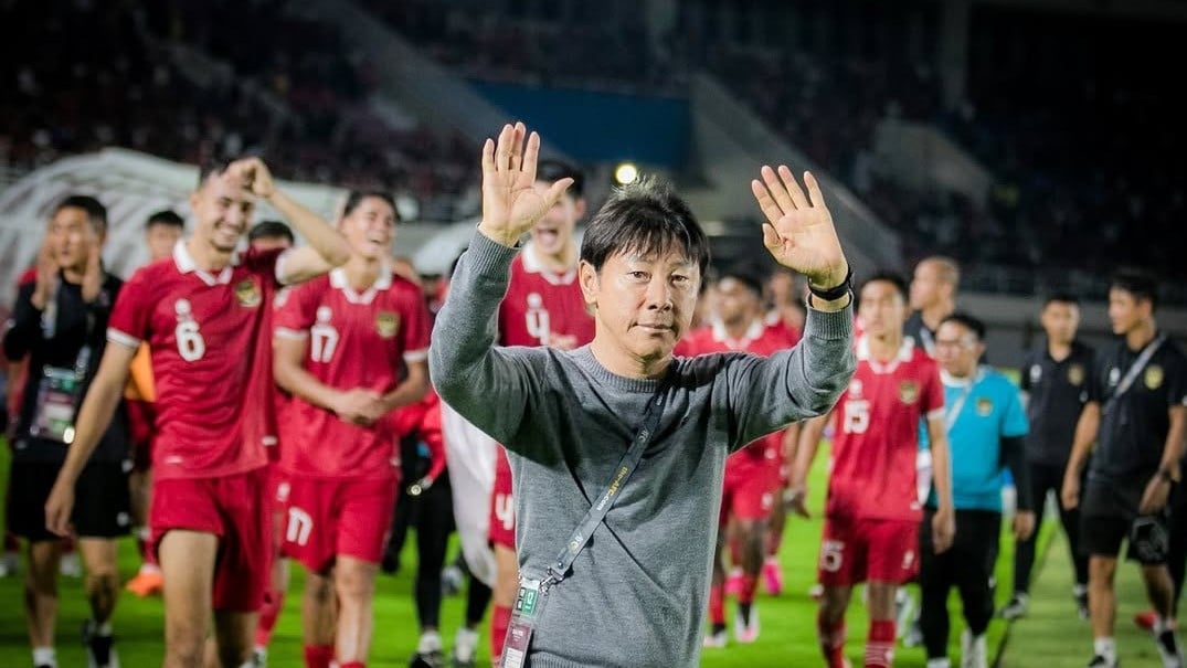 Bandingkan Gaya John Herdman dengan Shin Tae-yong di Timnas Indonesia, Bung Binder: Sama Gilanya
            - galeri foto