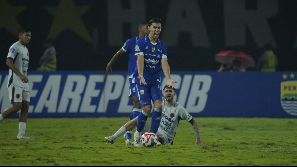 Bek Timnas Indonesia U-23 Ini Dapat Pujian Khusus dari Pelatih Persib Bojan Hodak
            - galeri foto