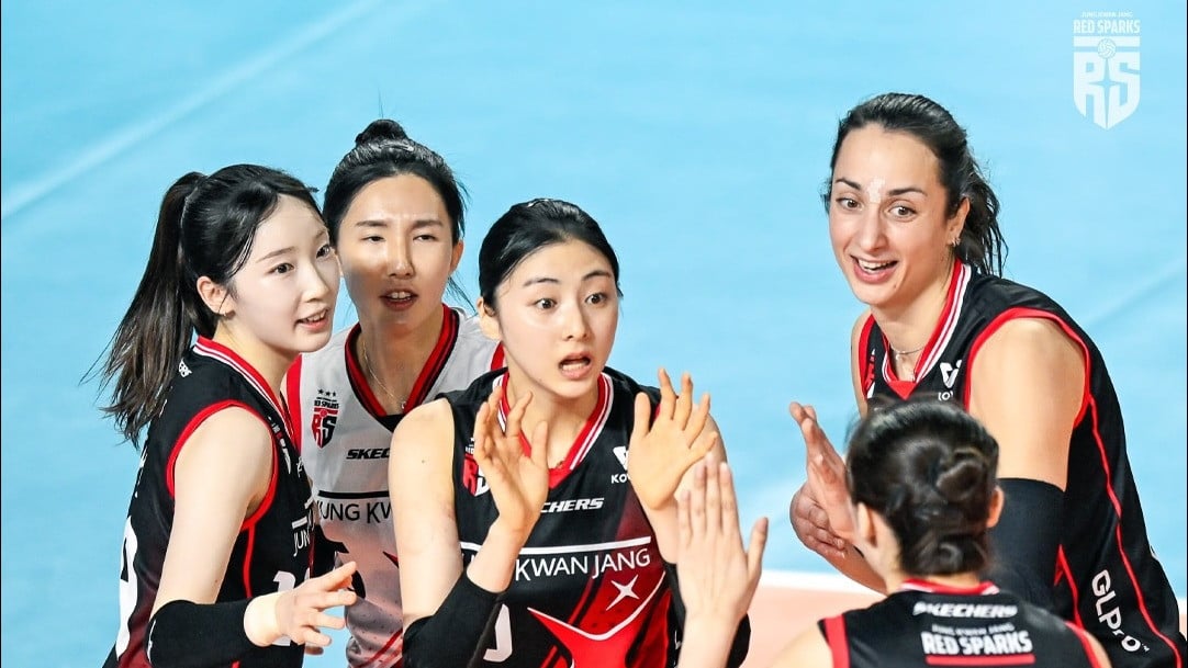 Sebelum Red Sparks Terpuruk, Megawati Hangestri Pernah Pecahkan Rekor Penonton di Liga Voli Korea
            - galeri foto