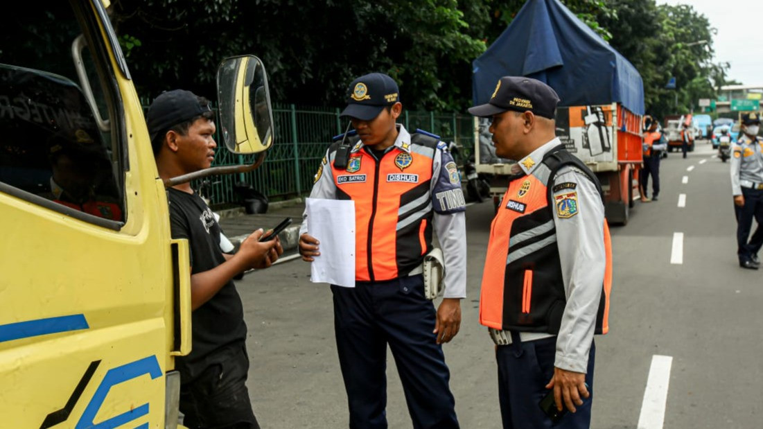 Berita Foto: Operasi Lintas Jaya di Cawang, 19 Kendaraan Ditindak
            - galeri foto
