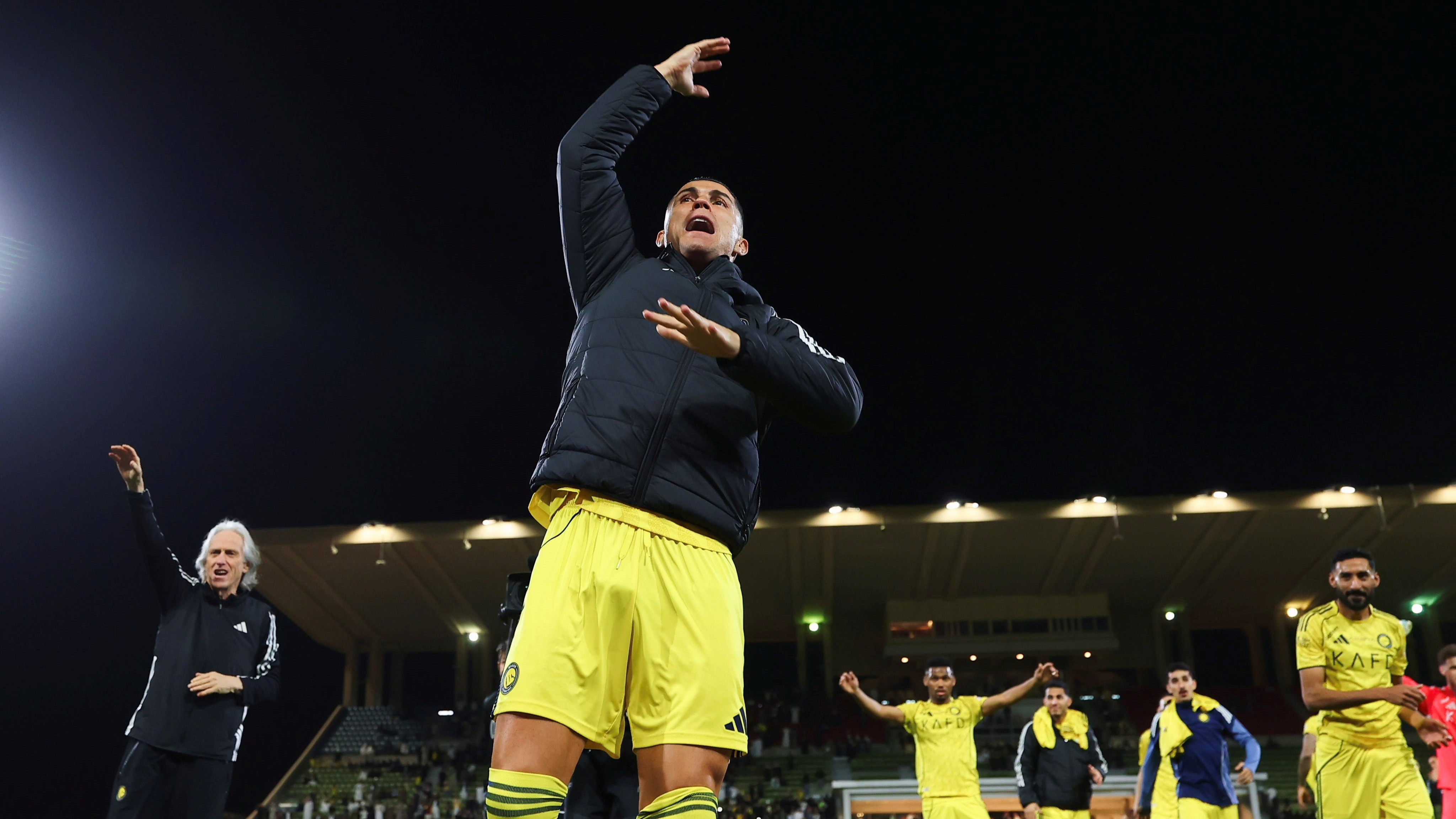 Berapa Gol Ronaldo Sekarang? CR7 Kian Dekat dengan Rekor 1.000 Gol usai Laga Kontra Al Najma
            - galeri foto