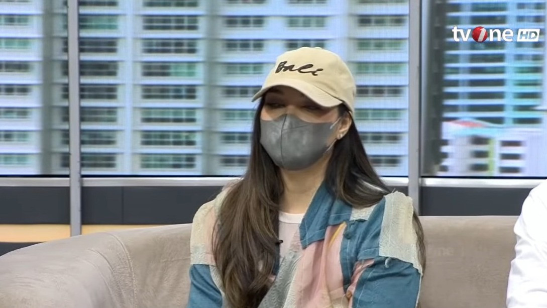 Bertahun-tahun Trauma, Selebgram CR Blak-blakan Ceritakan Kronologi Diduga Alami Rudapaksa di Kelab Malam
            - galeri foto