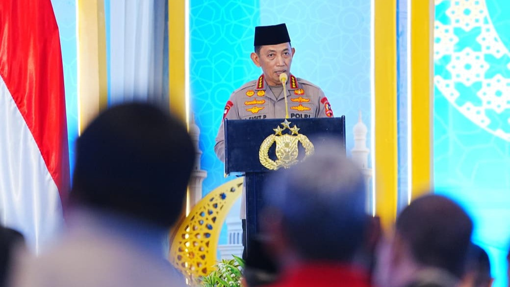 Buka Puasa Bareng OKP, Ormas hingga Mahasiswa, Kapolri Serukan Jaga Persatuan-Dukung Program Pemerintah
            - galeri foto