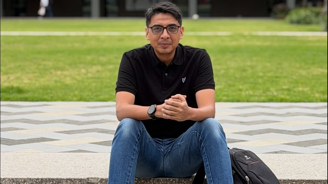 Belum Lama Soroti Ketua BEM UGM, Natalius Pigai Kini Terima Tantangan Guru Besar UGM Debat Terbuka soal HAM
            - galeri foto