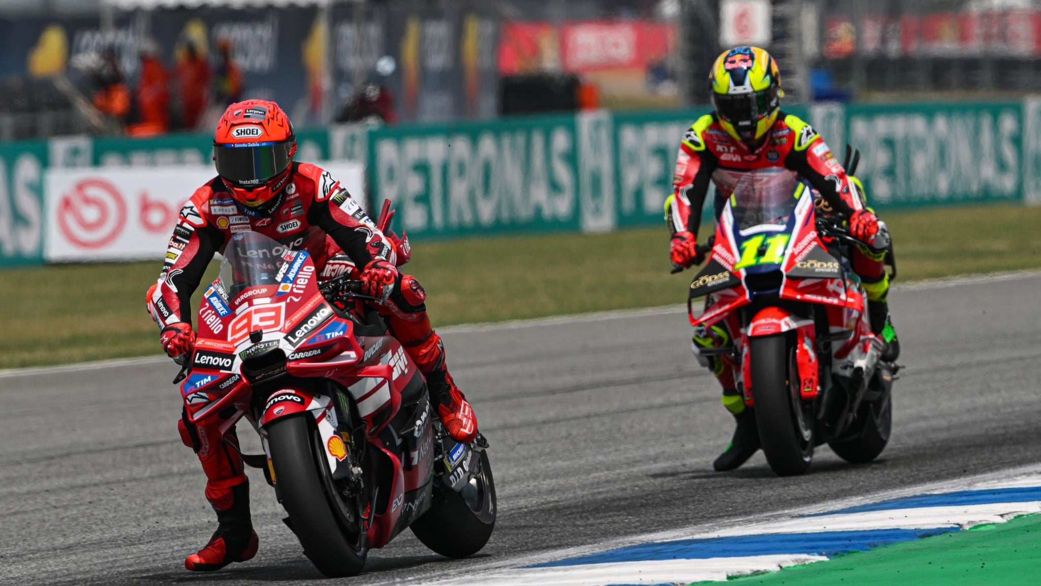 Gagal Amankan Start Terdepan, Marc Marquez Pastikan Kondisi Baik Jelang MotoGP Thailand 2026
            - galeri foto