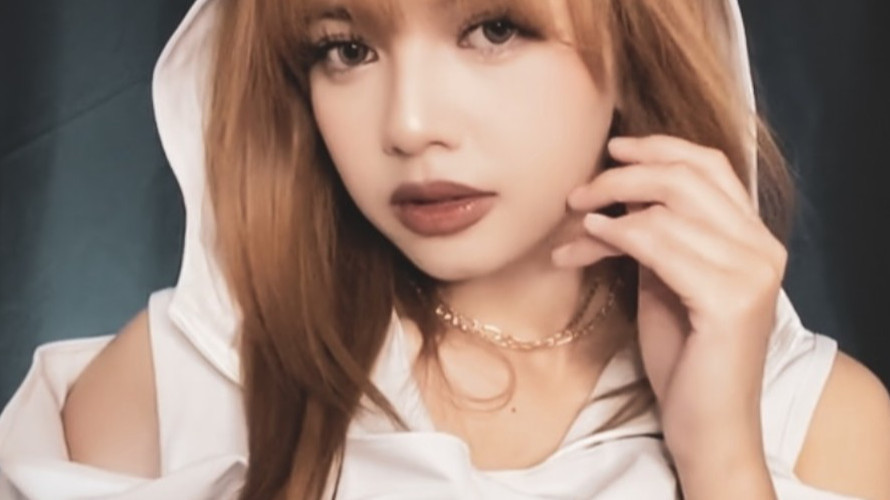 Penyesalan Mendalam TikToker Shegan yang Dituduh Catut Nama Lisa BLACKPINK: Soal di Blok M Bukan untuk Meet
            - galeri foto
