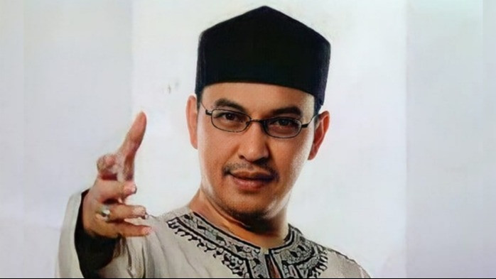 5 Publik Figur yang Meninggal Dunia Akibat Kecelakaan Motor, Terbaru Menimpa Istri Bos Rokok HS
            - galeri foto