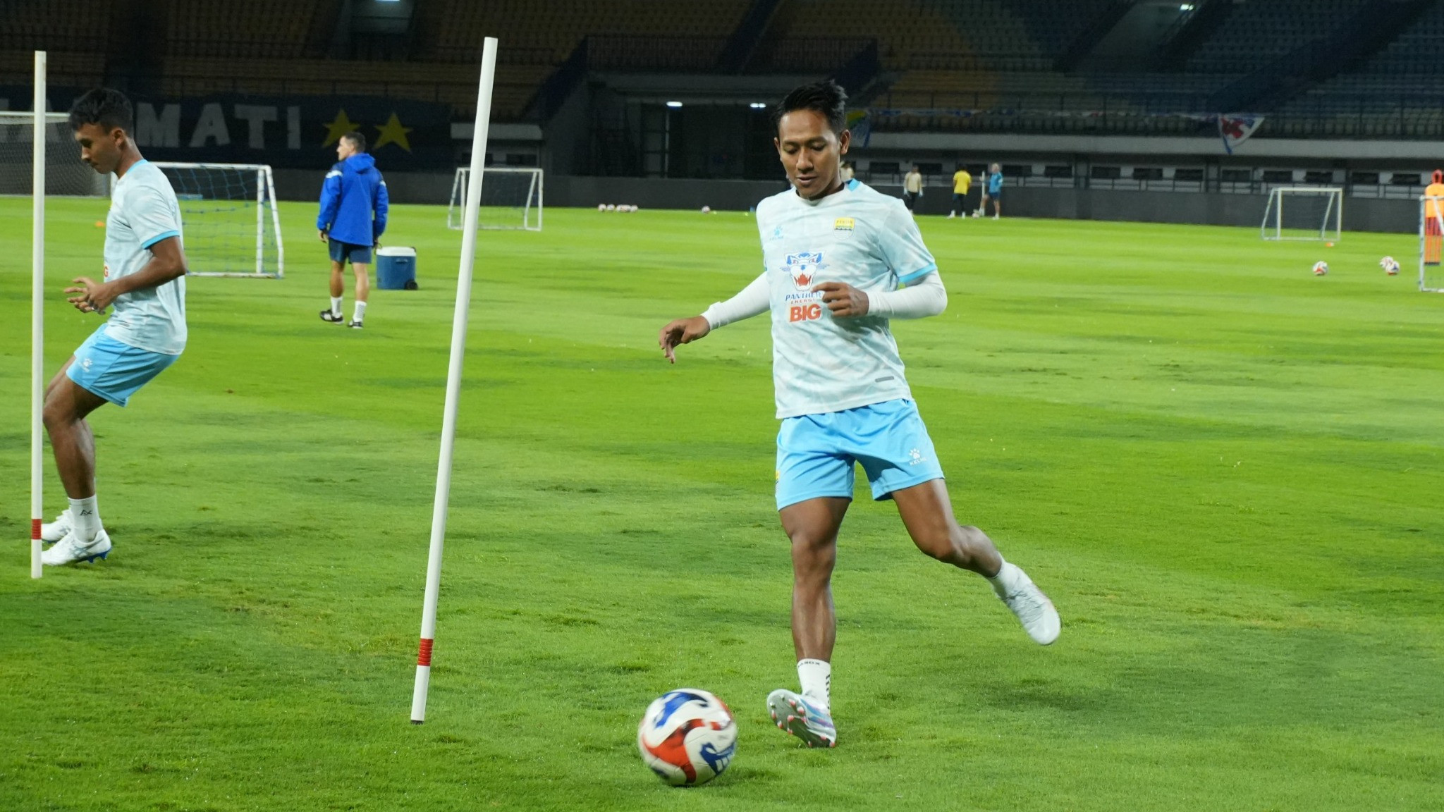 4 Alasan Kuat Beckham Putra Layak Jadi Starter Timnas Indonesia Vs Saint Kitts dan Nevis di FIFA Series 2026, Nomor 2 Beri Keuntungan Bagi John Herdman
            - galeri foto