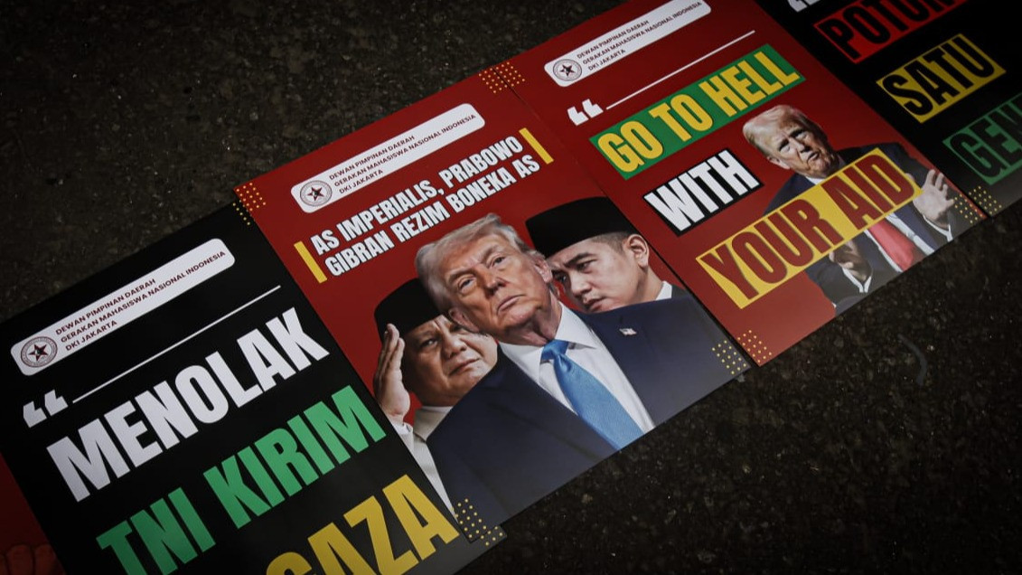 Berita Foto: Demo Free Palestine di DPR, Massa Kecam Serangan AS dan Zionis ke Iran
            - galeri foto