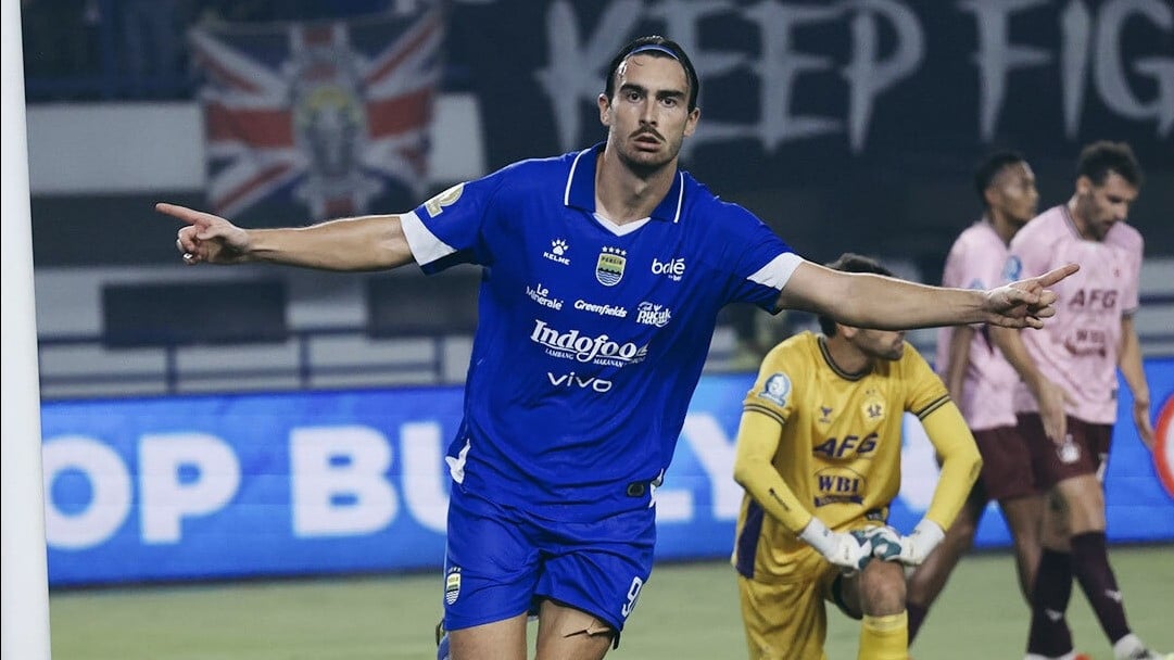 Bak Petir di Siang Bolong! Persib Bandung Langsung Dihantam Kabar Buruk Usai Pesta Gol ke Gawang Persik Kediri, Ada Masalah Apa?
            - galeri foto