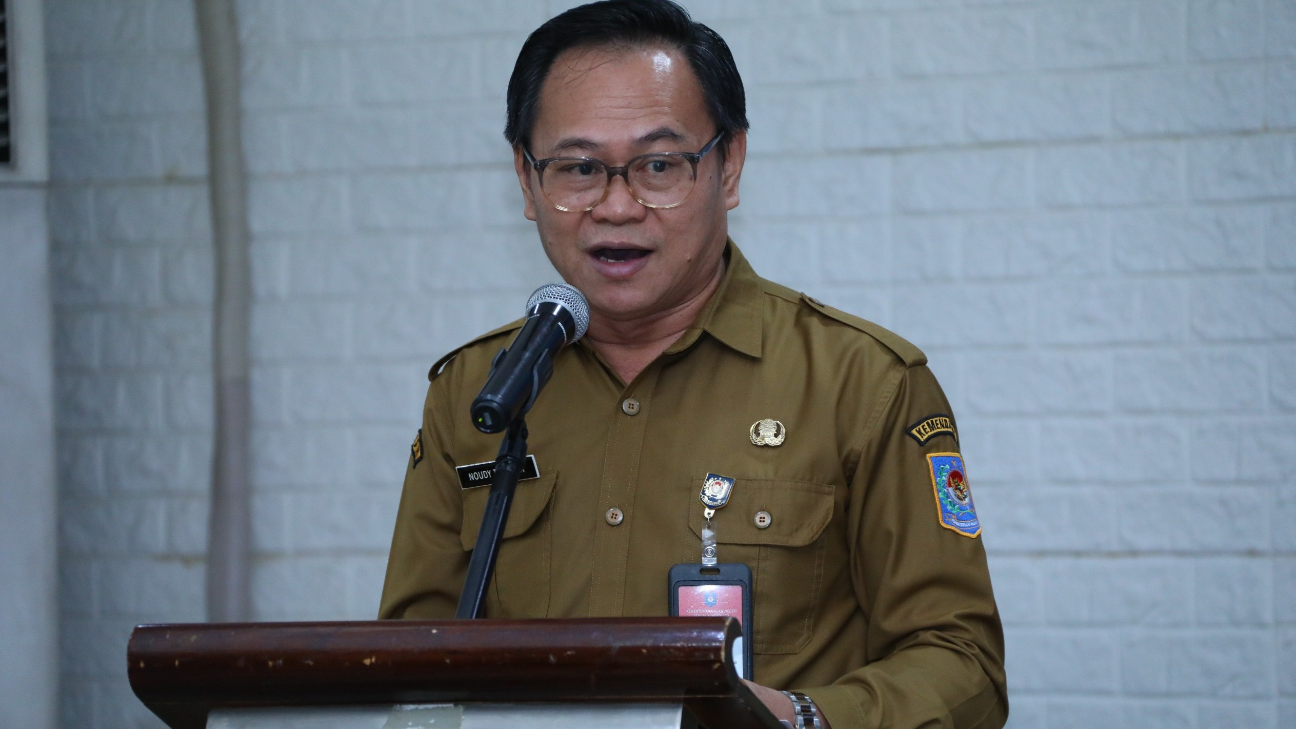 Sekretaris BSKDN Kemendagri Noudy R.P. Tendean dalam Workshop Penguatan Manajemen Talenta Aparatur Sipil Negara (ASN).