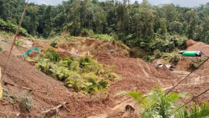 Berita Foto: Aktivis Desak Prabowo dan Bahlil Turun Tangan, Tambang Emas Ilegal di Bolmong Selatan Sulut Makin Parah
            - galeri foto