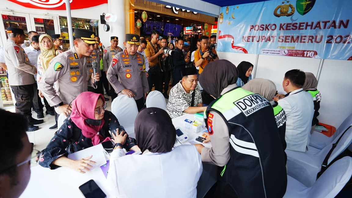 Kapolri Jenderal Listyo Sigit Prabowo menginstruksikan kepada seluruh jajaran untuk memberikan pelayanan terbaik bagi masyarakat yang sedang mudik Lebaran.