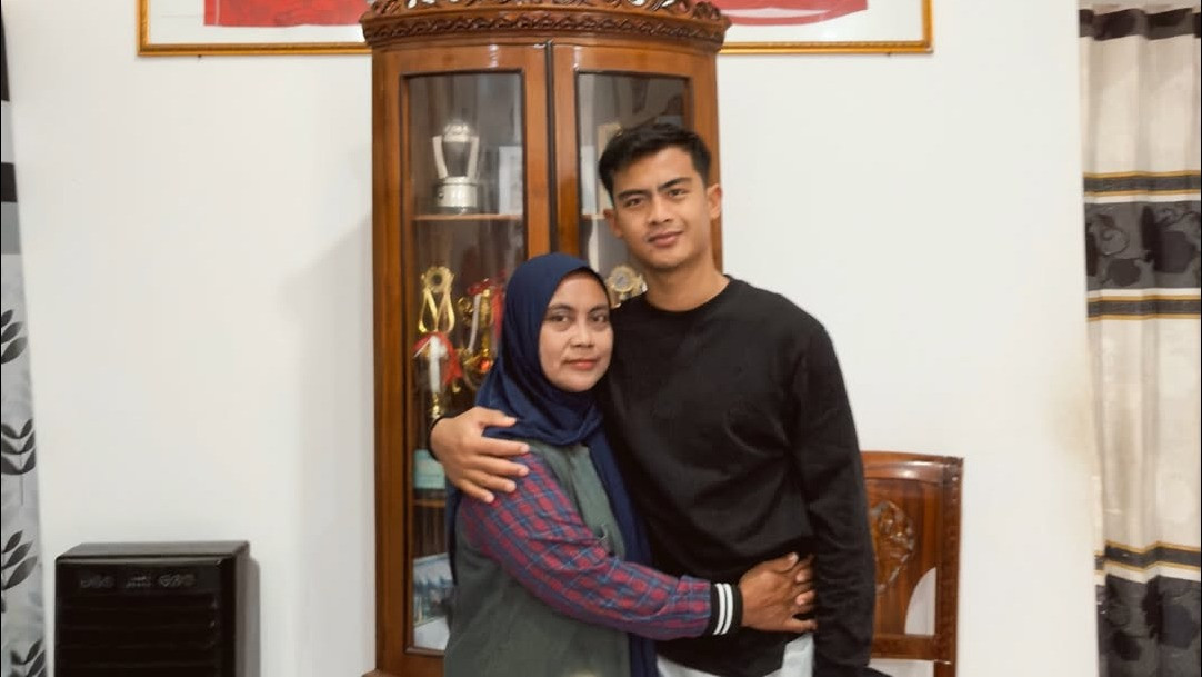 Pratama Arhan dan Sang Ibu