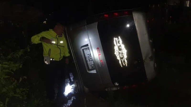 Ucapan Duka Cita Dedi Mulyadi untuk Korban Kecelakaan Elf di Majalengka: Pemprov Jabar bakal Beri Santunan Rp150 Juta
            - galeri foto