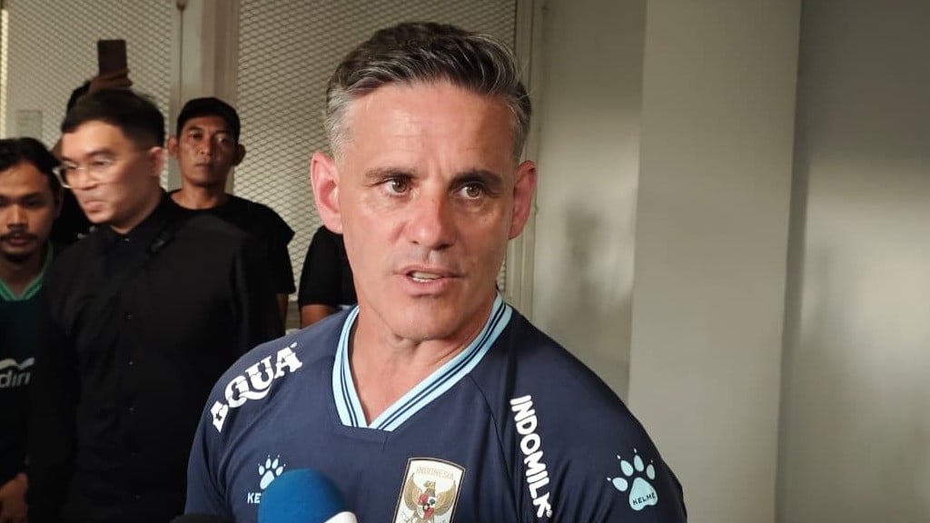 Media Belanda Mulai Curiga kok Dean James Mendadak Absen dari Timnas Indonesia di Tengah Polemik Panas
            - galeri foto