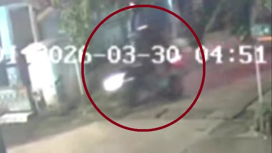 Detik-detik Warga Tambun Kelojotan Disiram Air Keras Usai Pulang Salat Subuh