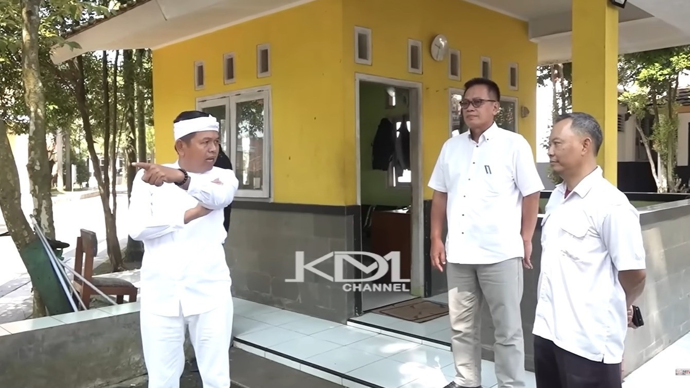 Dedi Mulyadi sidak SMA di Subang