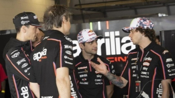 Dua pembalap Aprilia, Jorge Martin dan Marco Bezzecchi