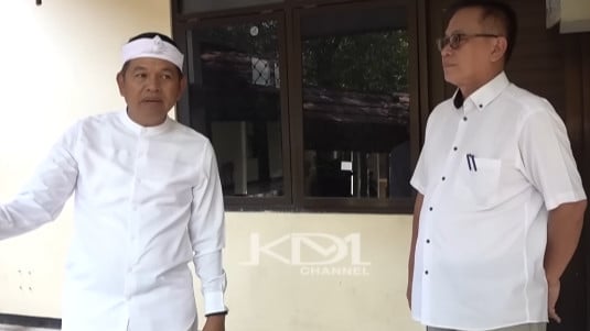 Dedi Mulyadi dan Kepala Sekolah
