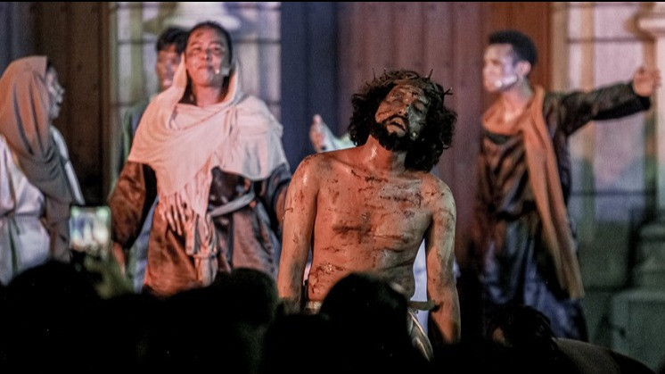 Gereja Katedral Jakarta menggelar ibadah Jumat Agung