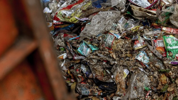 Krisis Kapasitas TPS, Sampah Meluber di Kawasan Pondok Kelapa