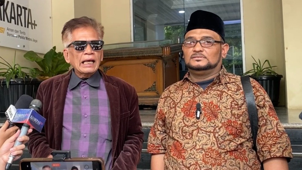 Novel Bamukmin didampingi kuasa hukumnya mendatangi Polda Metro Jaya, pada Kamis (9/4/2026).