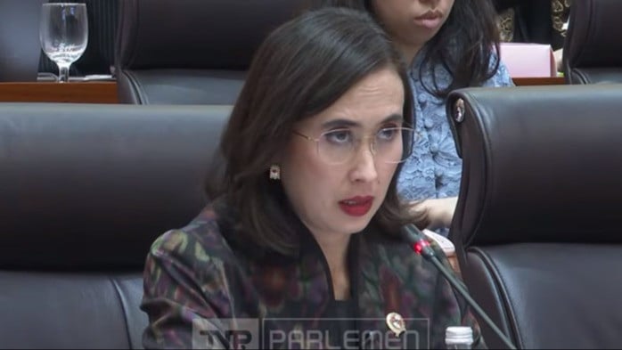Ekspresi Menteri Pariwisata (Menpar), Widiyanti Putri Wardhana terlihat tegang
