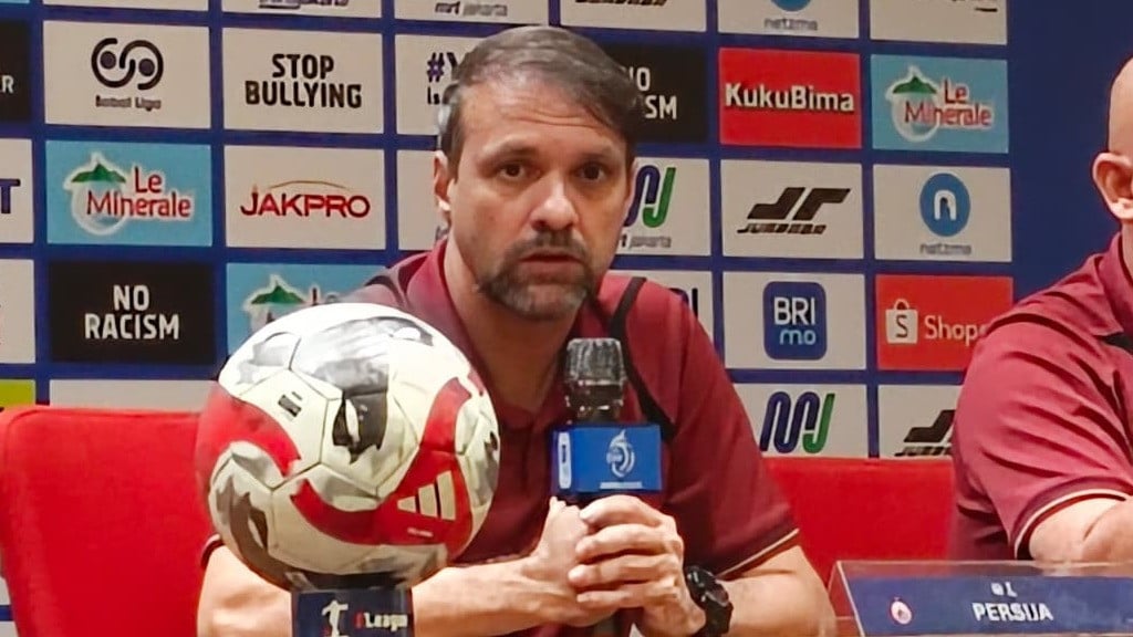 Pelatih Persija, Mauricio Souza