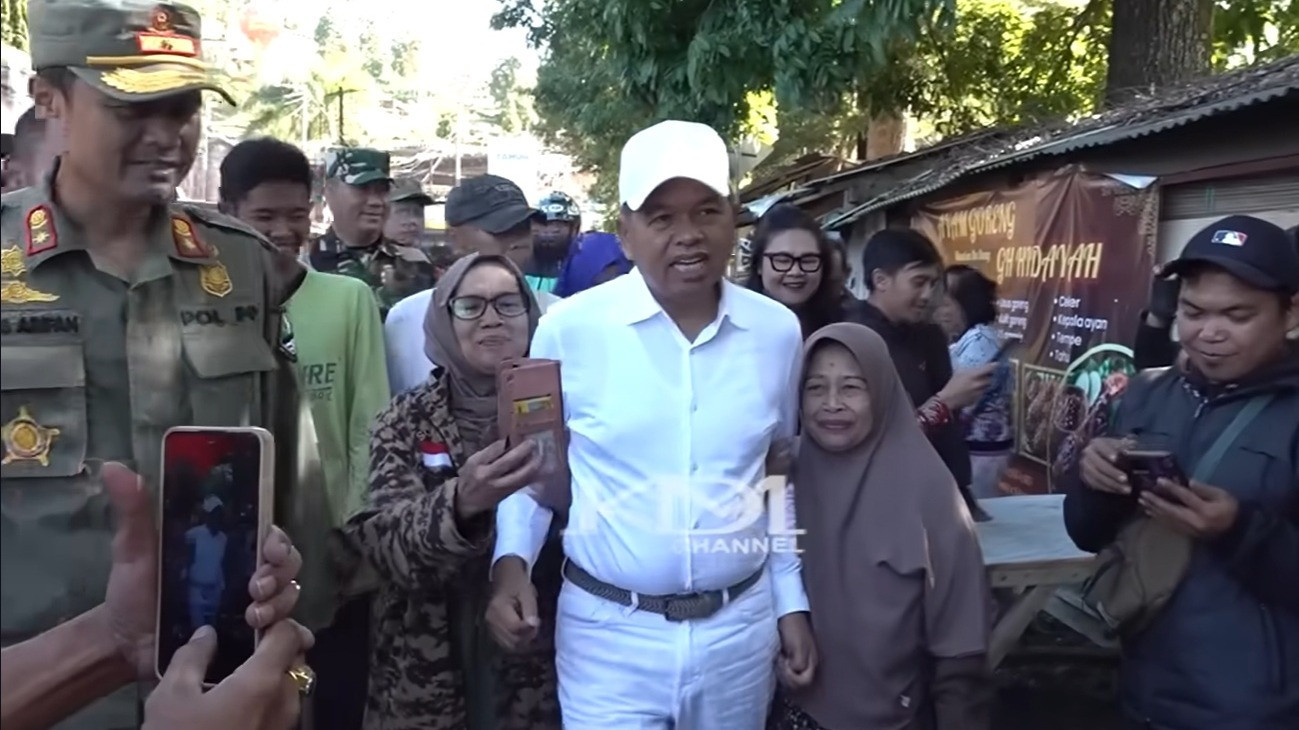 Gubernur Jawa Barat, Dedi Mulyadi (KDM) saat sidak bangunan liar di kawasan Lembang
