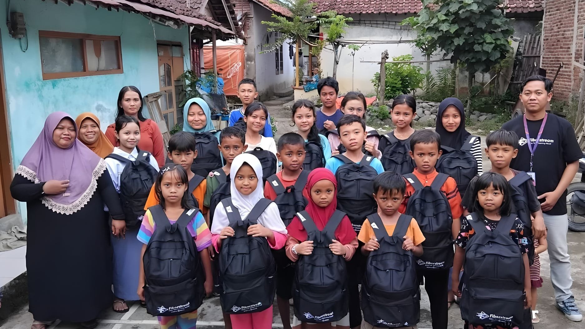 PT Media Sarana Data memperkuat pengembangan layanan retail Fiberstream dengan mengintegrasikan program Corporate Shared Value (CSV) sebagai bagian dari strategi ekspansi jaringan.