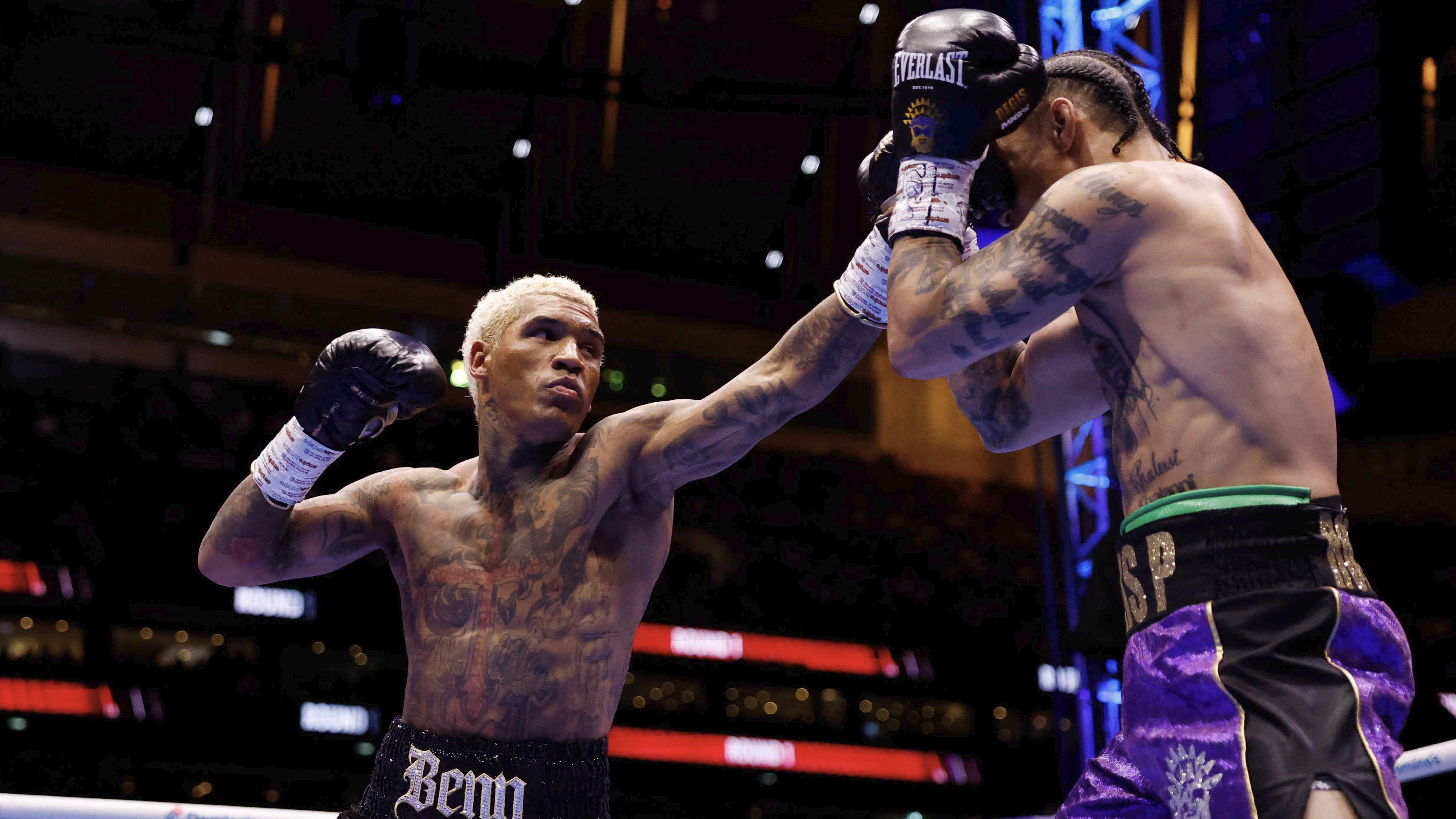 Conor Benn saat melawan Regis Prograis di duel tinju.