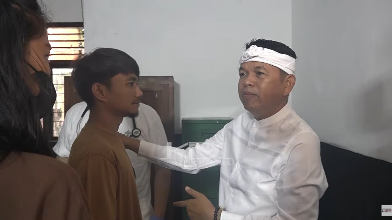 Pemuda 32 tahun ikut sunatan massal KDM