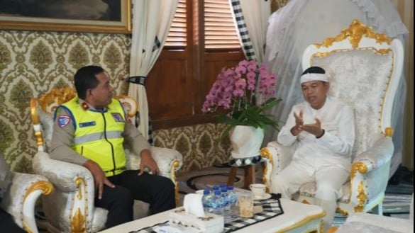 Korlantas Polri bersama Gubernur Jawa Barat, Dedi Mulyadi, resmi memperkuat koordinasi untuk memberikan kemudahan bagi masyarakat dalam mengurus administrasi pajak kendaraan bermotor.