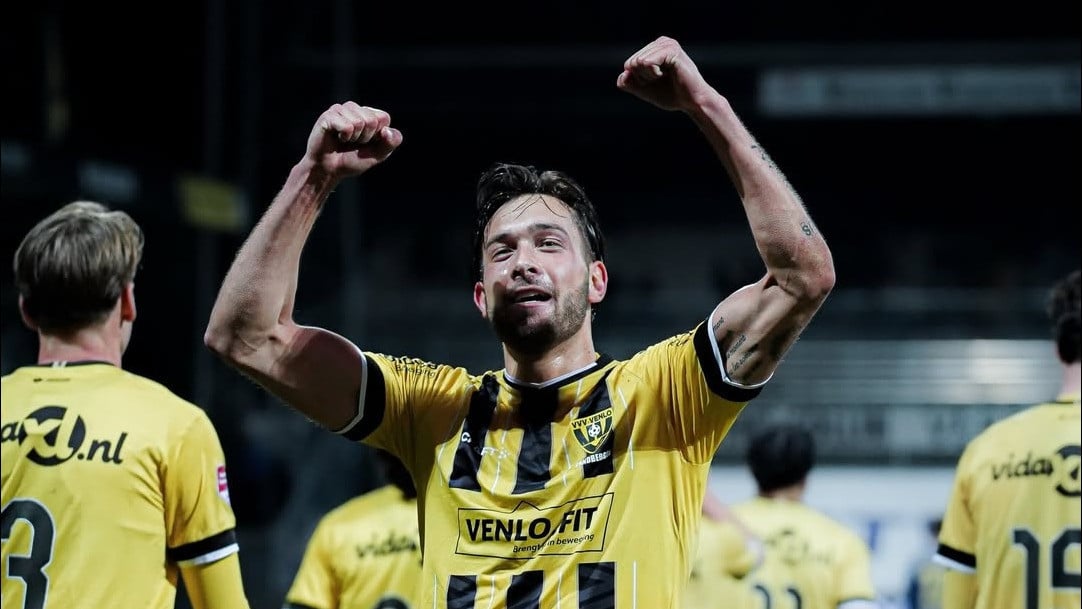 Belum Resmi Gabung Timnas Indonesia, Striker Berdarah Depok Dean Zandbergen Sudah Kebanjiran Penghargaan di Belanda
            - galeri foto