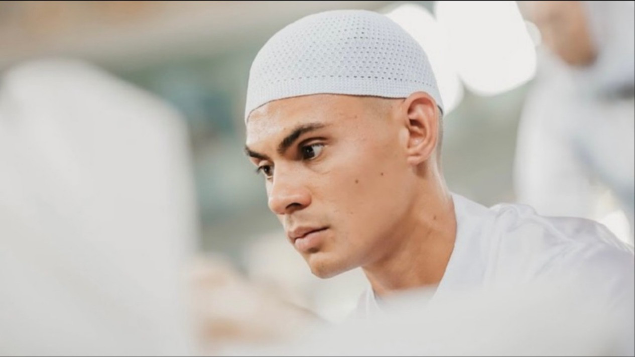 Berkaca dari Legenda Timnas Indonesia, Pemain Asing ini Mantap jadi Mualaf dan Sekarang Berkarier di Italia