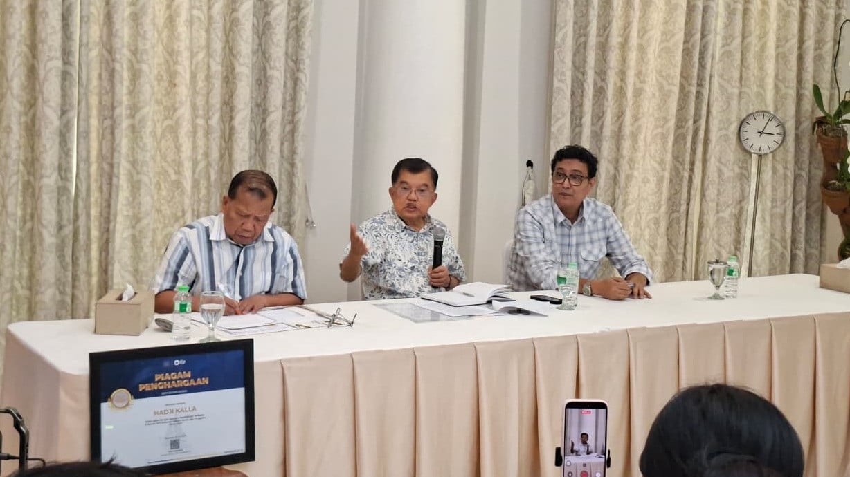 Jusuf Kalla dalam  pers di kediamananya, Kebayoran Baru, Jakarta Selatan, Sabtu (18/4/2026).