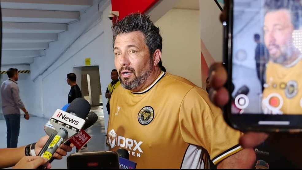 Sebastien Frey dalam Clash of Legends