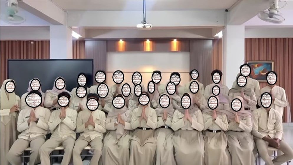 Puluhan Siswa SMAN 1 Purwakarta Minta Maaf Usai Viral Acungkan Jari Tengah ke Guru, Sayang Mereka Terancam di Blacklist