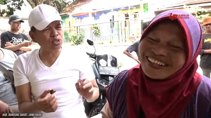 Gubernur Jawa Barat, Dedi Mulyadi dan Penjual Tutut, Sari