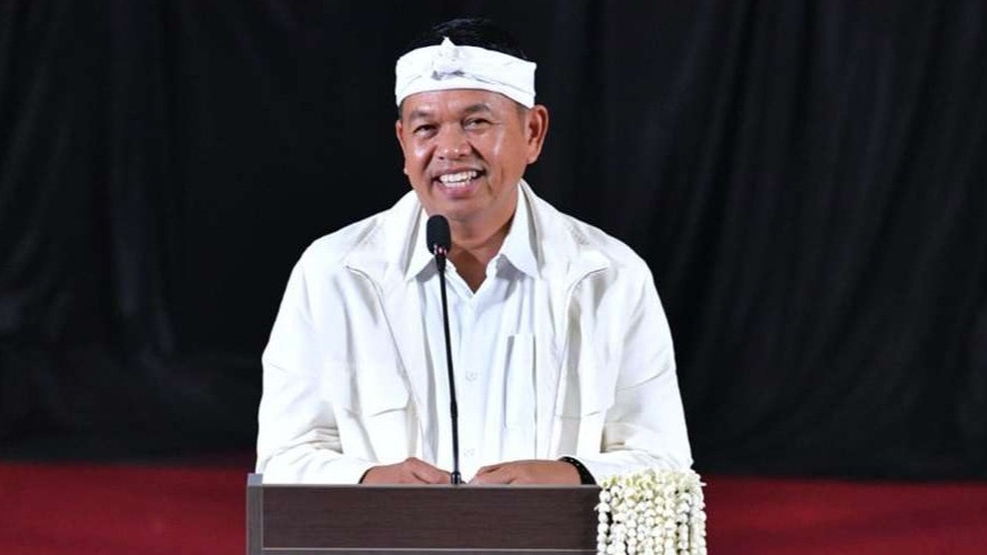 Diajak Gubernur Dedi Mulyadi, Begini Kata Menko PMK dan Menpar soal Revitalisasi Pendidikan Vokasi di Jabar
            - galeri foto